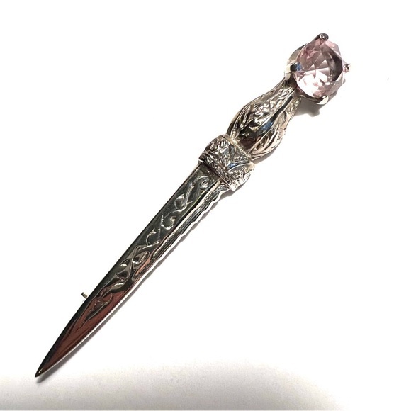 Kilt Pin Dagger Brooch Celtic Design Dirk Sgian Dubh Brooch Pink Stone Cut Glass - Picture 1 of 7
